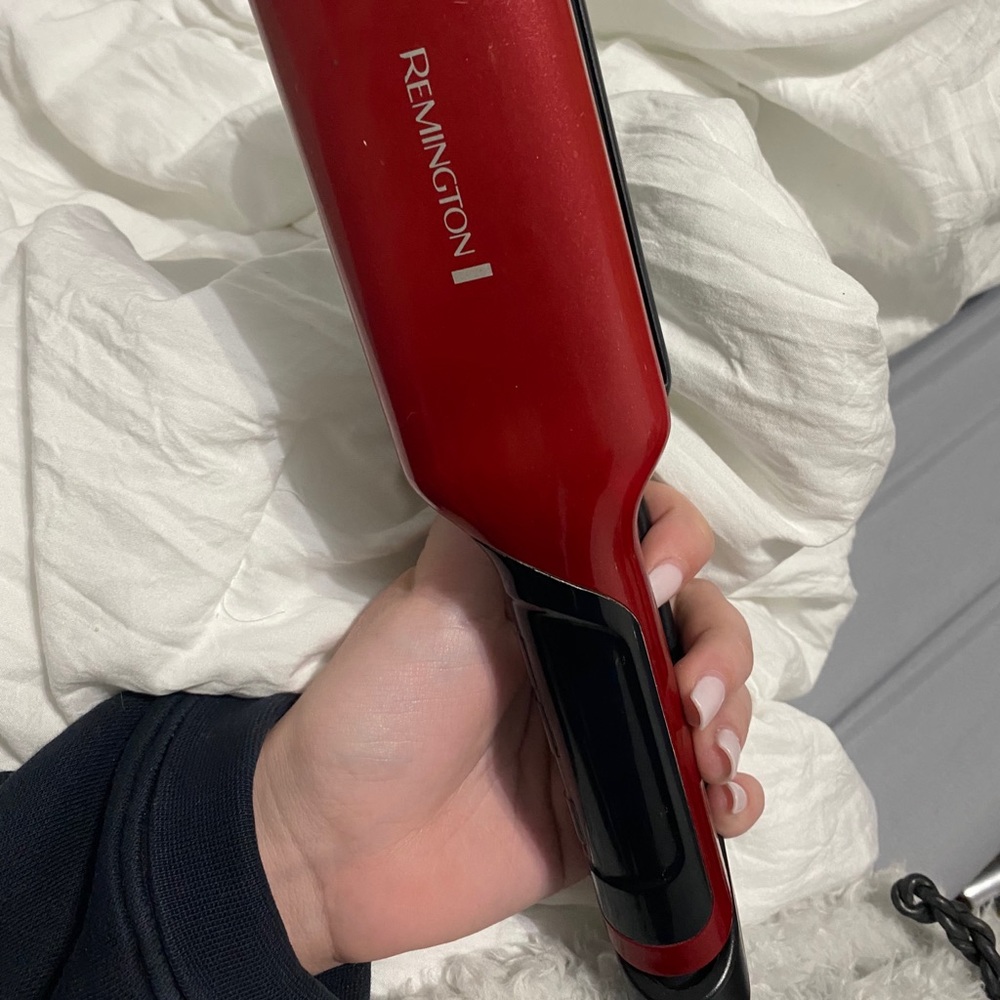 Straightener